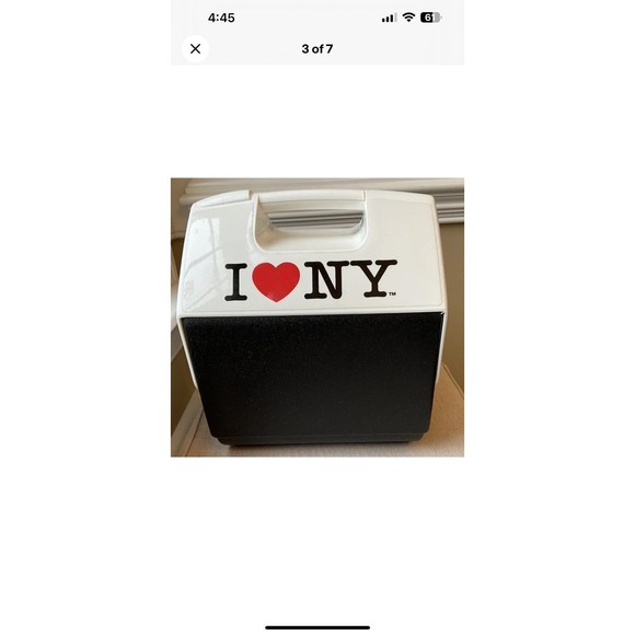 Igloo Cooler “I LOVE NY”  All over Logo Playmate Pal Cooler 7 QT Never Used - Picture 3 of 7